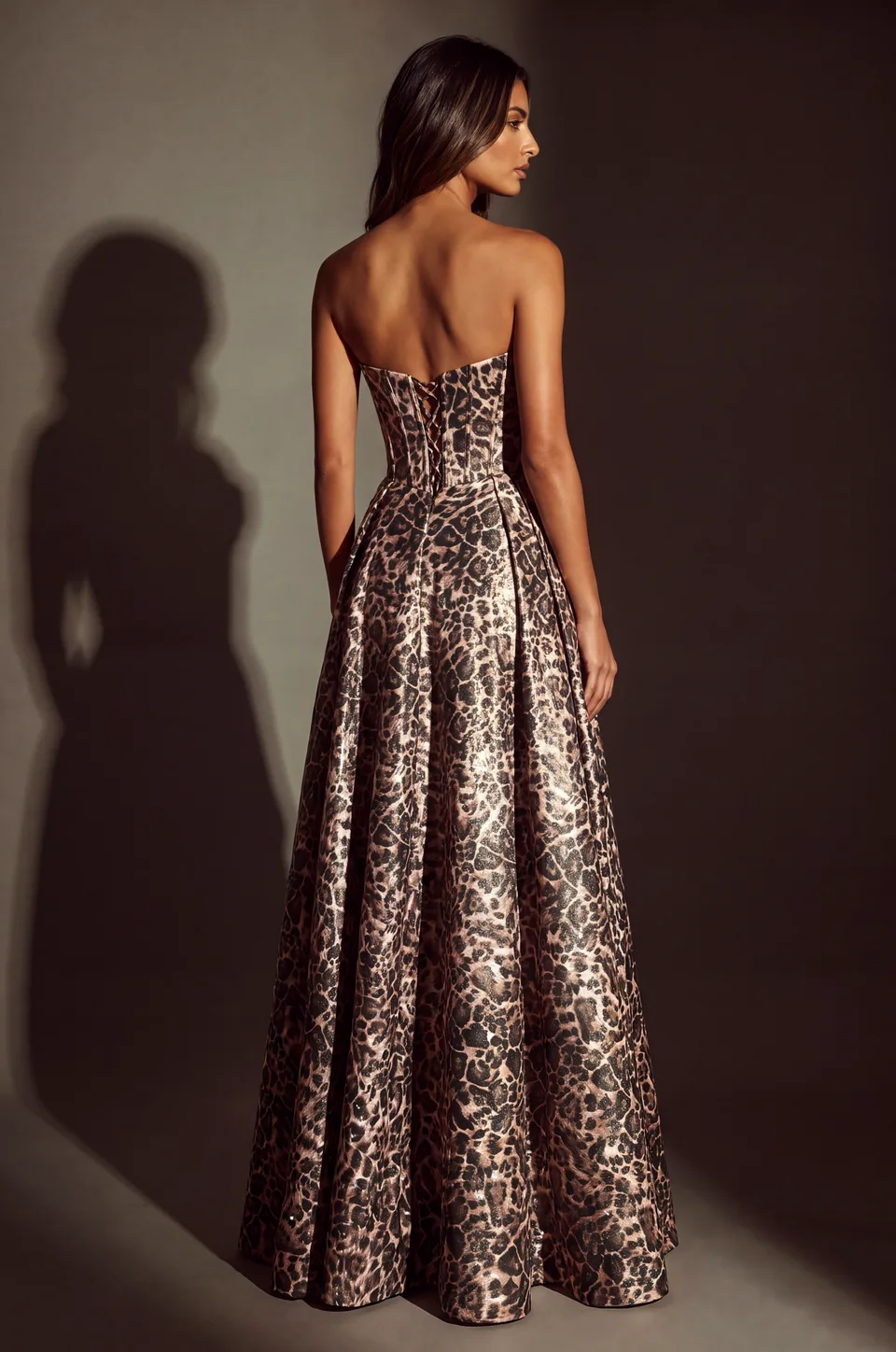Vestido de línea A con estampado animal y corsé ajustable — Estampado 4