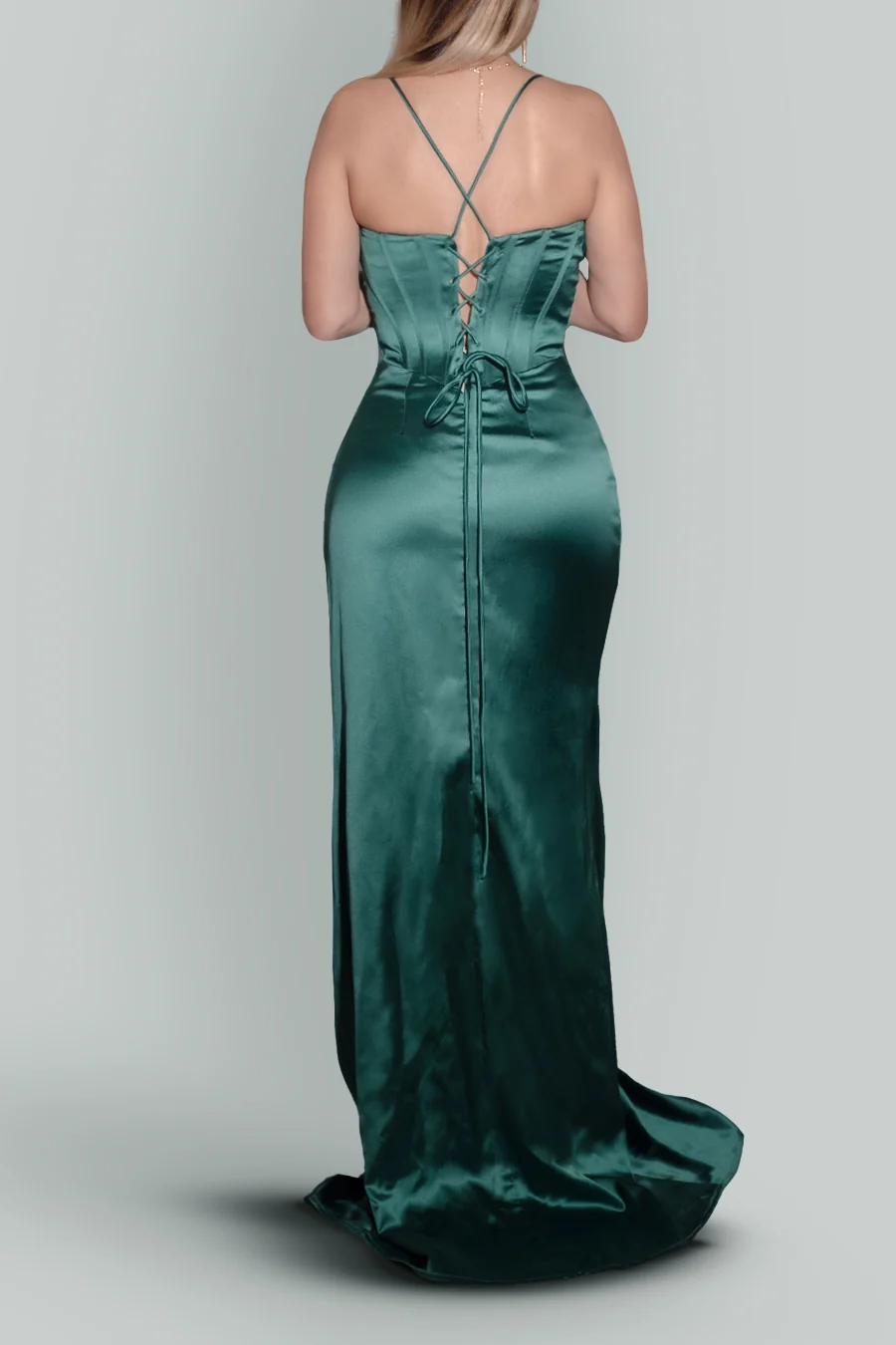 Vestido de satín con corsé, escote drapeado y abertura — Oliva 3