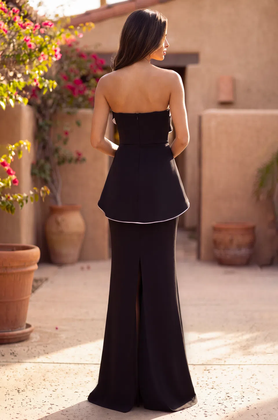 Vestido de gala de scuba con un hombro y peplum — Negro / blanco 2