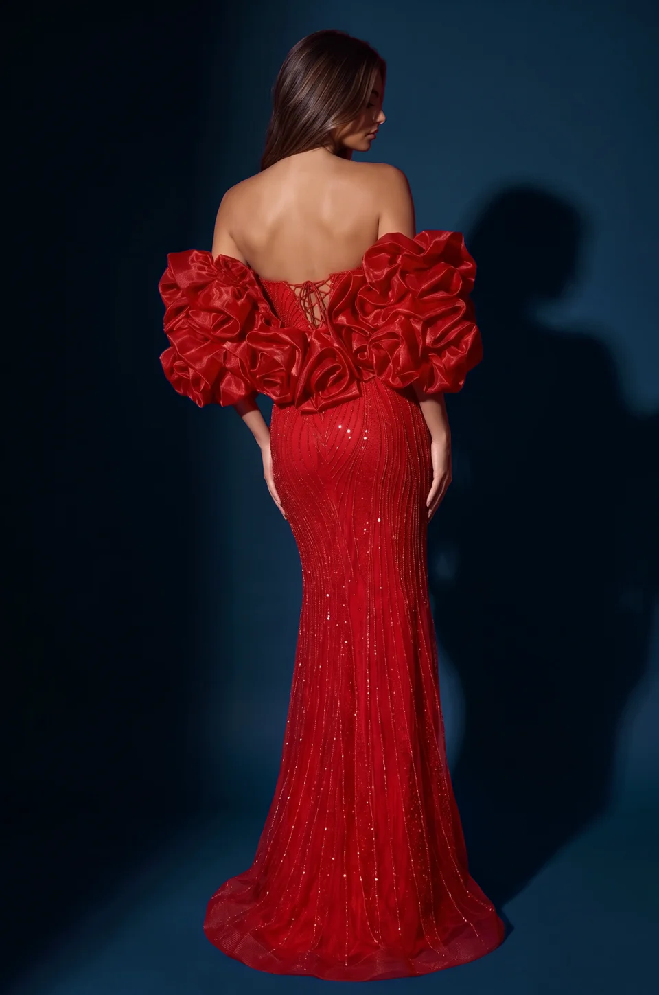 Vestido de sirena con pedrería, escote corazón y mangas abullonadas — Rojo 2