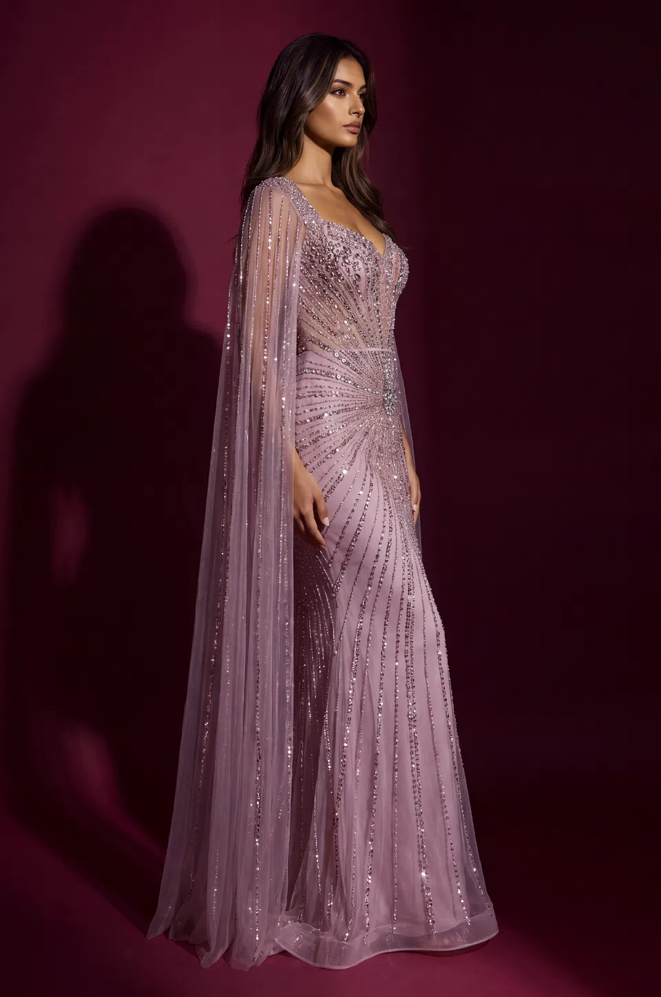 Vestido de gala con capa de pedrería y silueta de sirena — Rosa 3