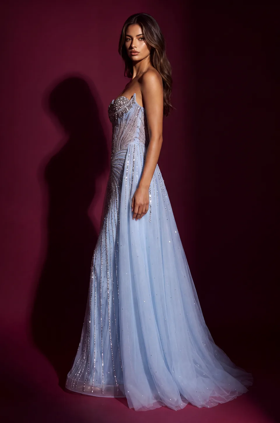Vestido de gala con corsé de pedrería y sobrefalda de tul — Azul 3