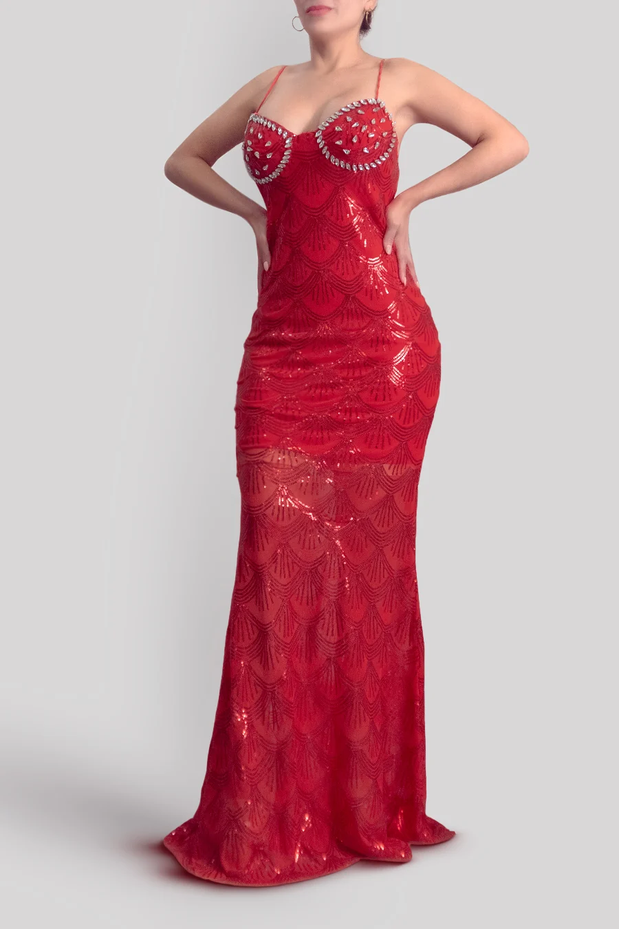 Vestido de encaje y lentejuelas con copas de pedrería — Rojo