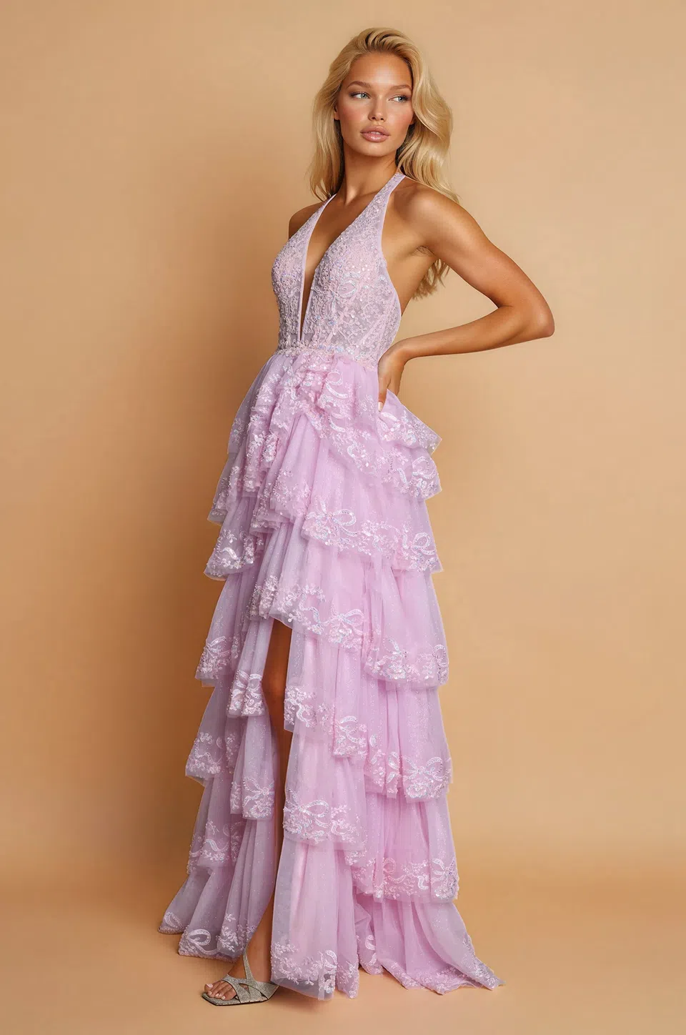 Vestido de graduación con escote halter y corsé de pedrería — Rosa 4