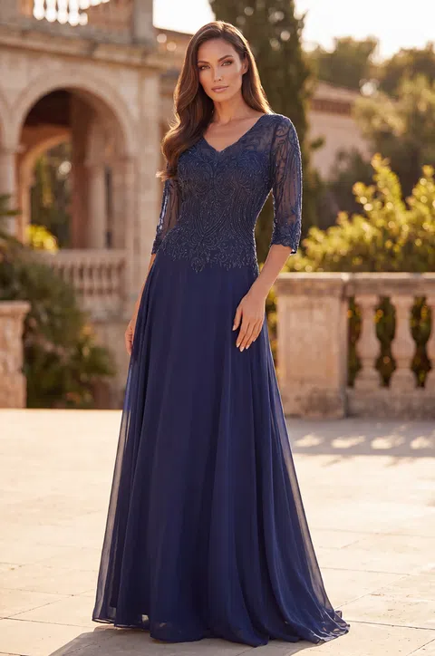 Vestido de gala de gasa con bordados y escote en V — Azul marino 3