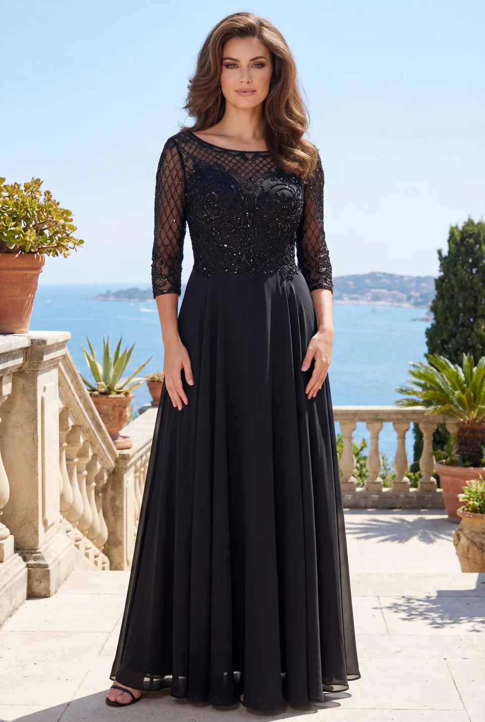 Vestido para la madre de la novia con mangas largas y pedrería manual — Negro