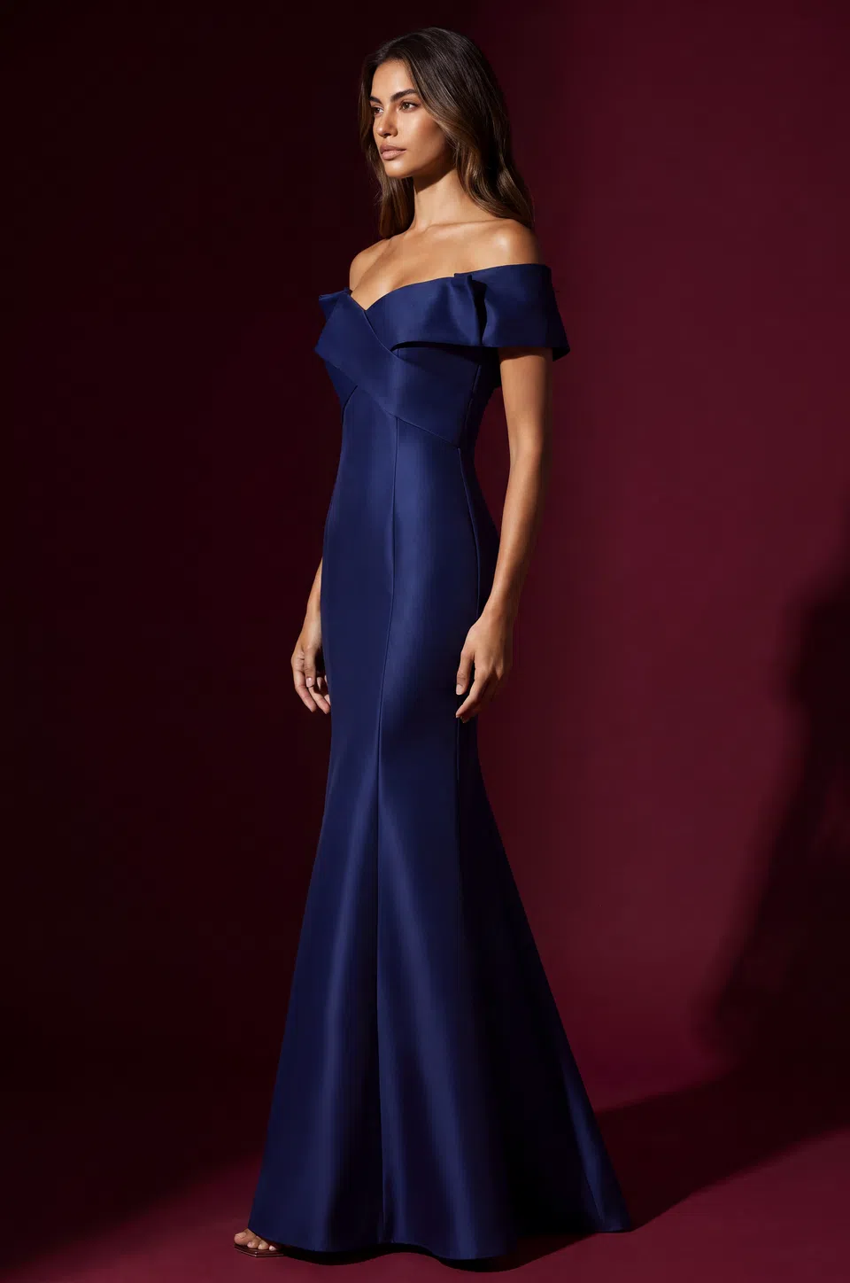 Vestido de sirena de mikado con hombros caídos y cola — Azul marino 3