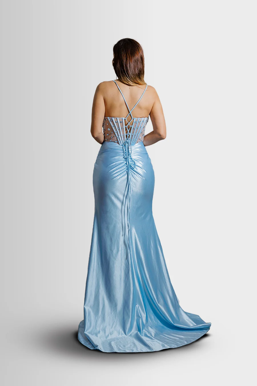 Vestido de satín con corsé de pedrería transparente — Celeste 3
