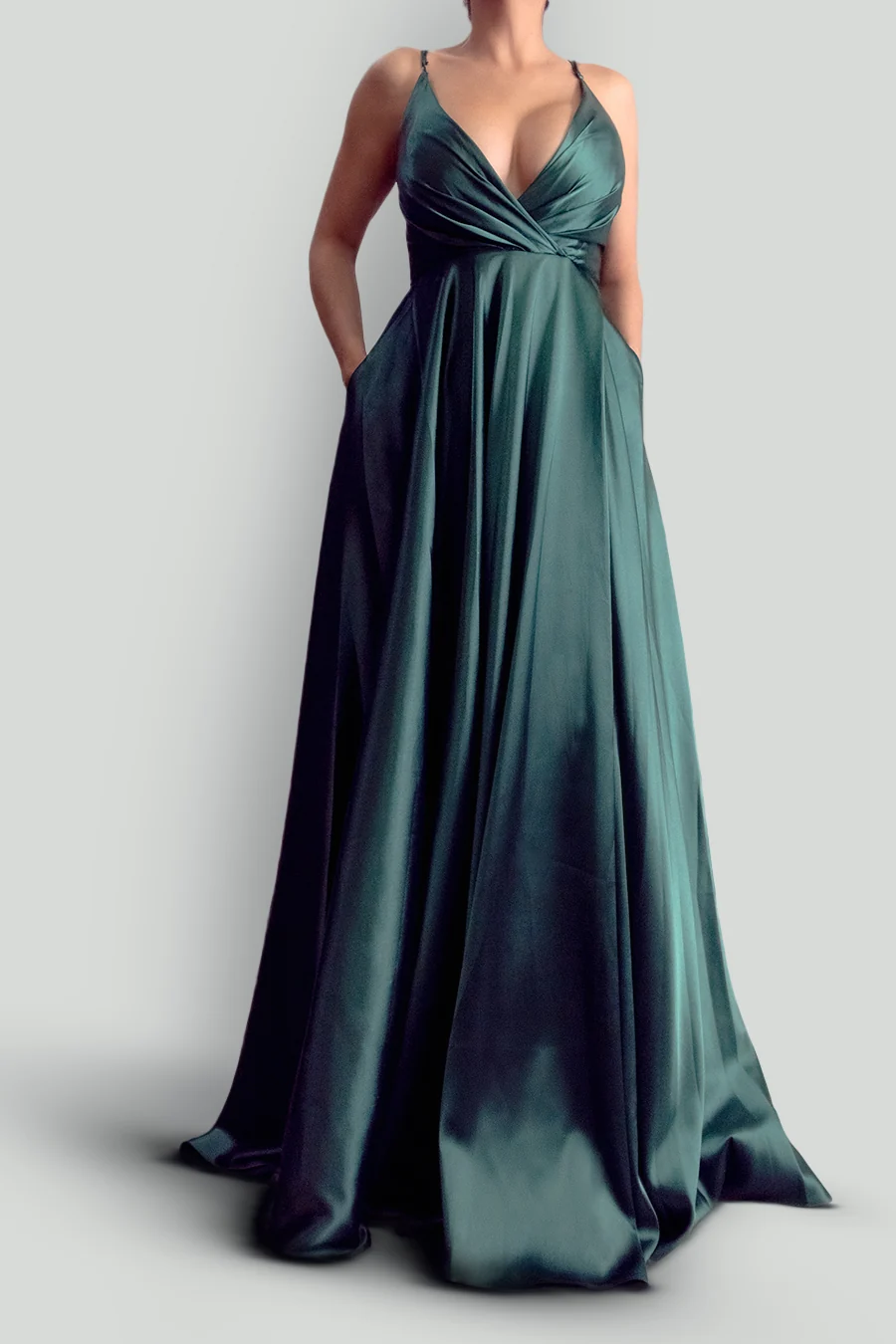 Vestido de satín cruzado de corte A — Oliva